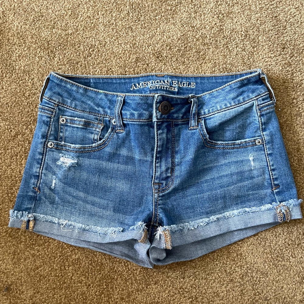 american eagle shorts size 4